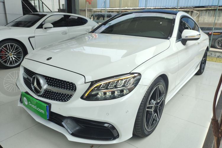奔驰C级(进口) 2021款 C 200 轿跑车车身外观1