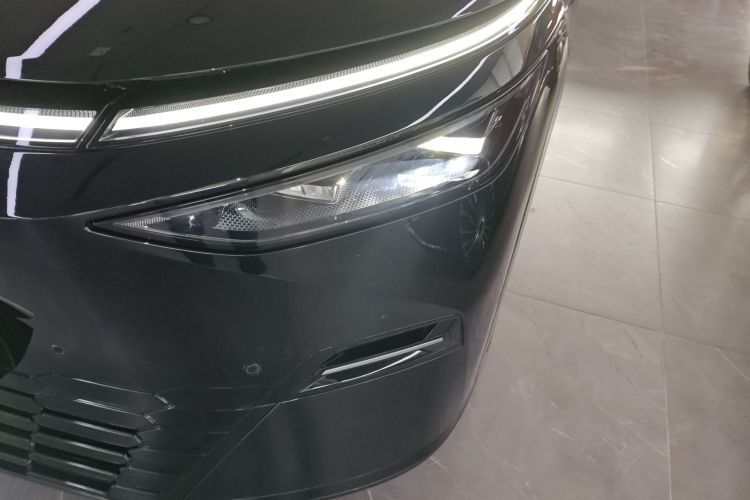 小鹏X9 2025款 740超长续航 Max局部细节36