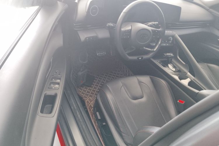 现代 伊兰特 2023款 240TGDi DCT N Line LUX尊贵版中控内饰7003