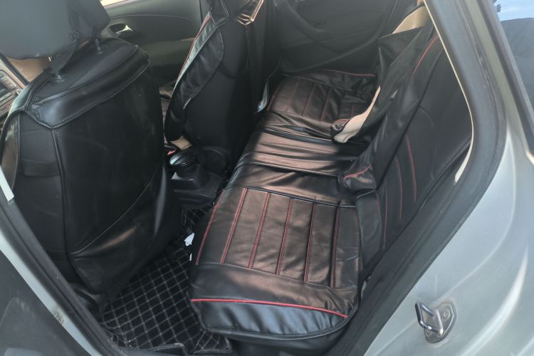 大众 Polo 2011款 1.4L 手动致乐版中控内饰21