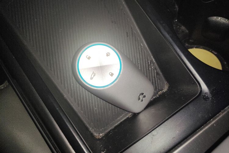 蔚来ES6 2020款 420KM 运动版中控内饰7001