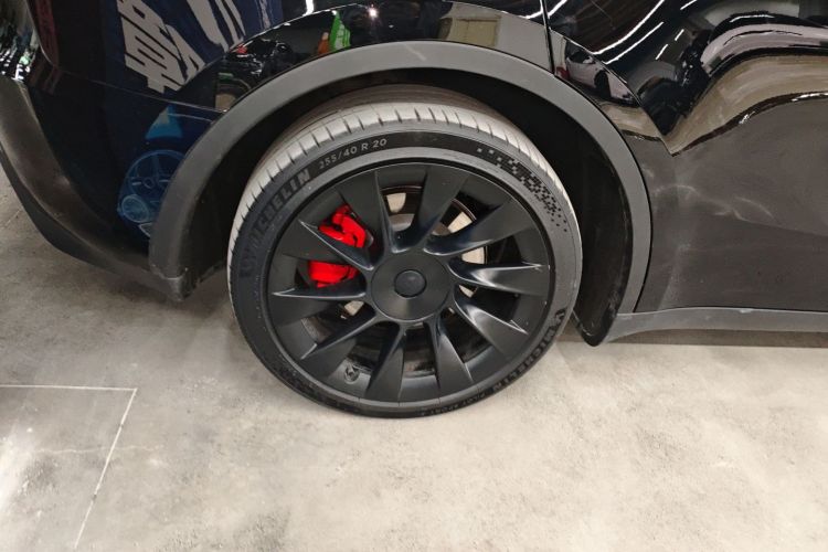 特斯拉 Model Y 2021款 长续航全轮驱动版车身外观6008