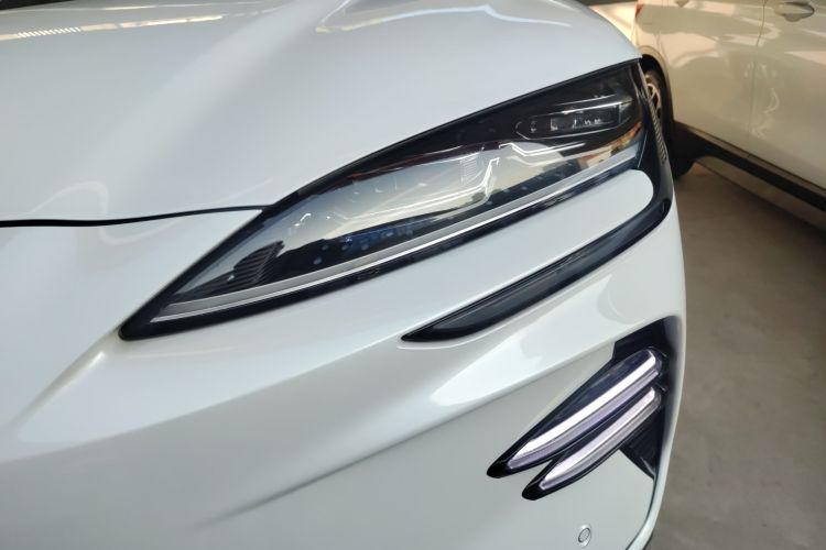 比亚迪 宋PLUS新能源 2023款 冠军版 EV 605KM 旗舰PLUS局部细节36