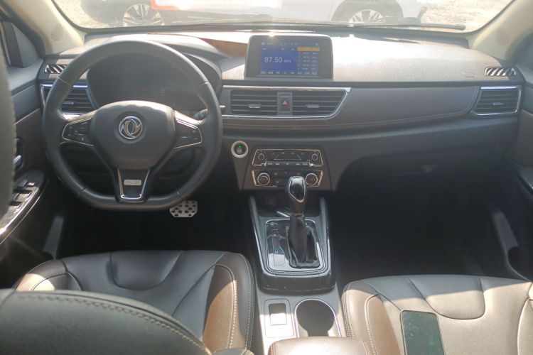 东风风光 风光370 2020款 S370 1.5L CVT豪华型 5座中控内饰12