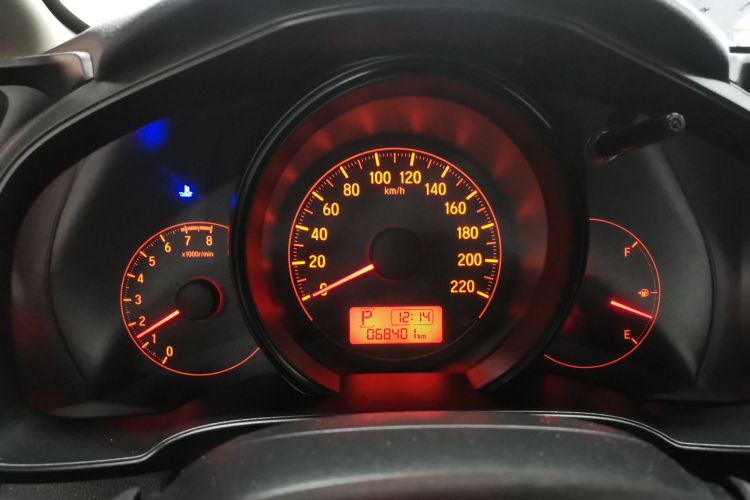 本田 飞度 2018款 1.5L CVT舒适天窗版中控内饰14