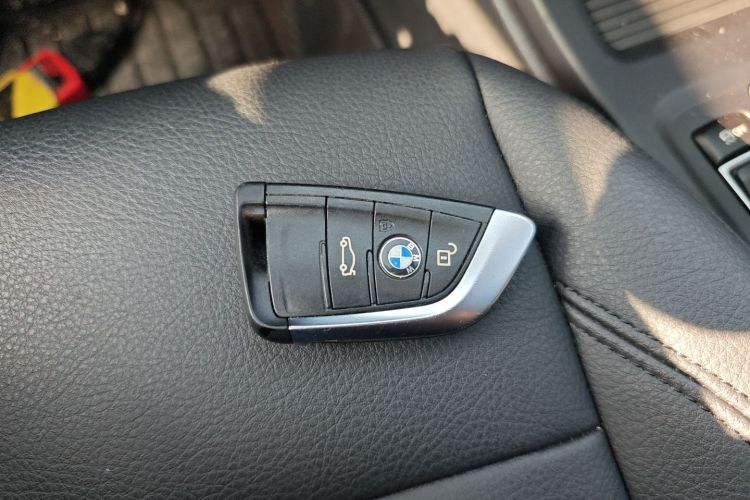 宝马X1 2019款 sDrive18Li 时尚型中控内饰11