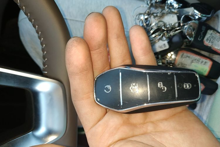 比亚迪 秦PLUS 2024款 荣耀版 DM-i 55KM领先型中控内饰11