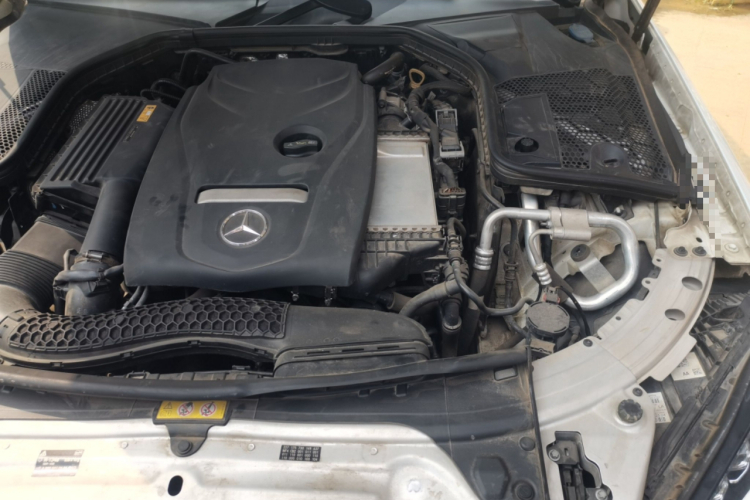 奔驰C级 2017款 改款 C 200 运动版局部细节9007