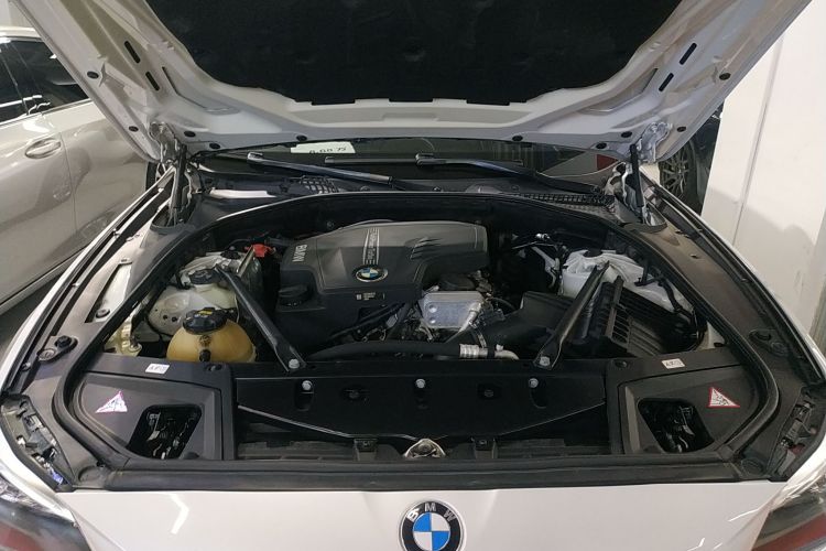 宝马5系 2014款 525Li 领先型局部细节24