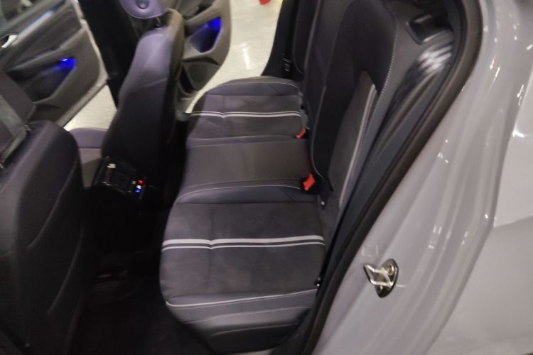 大众 高尔夫 2023款 改款 280TSI DSG R-Line中控内饰21