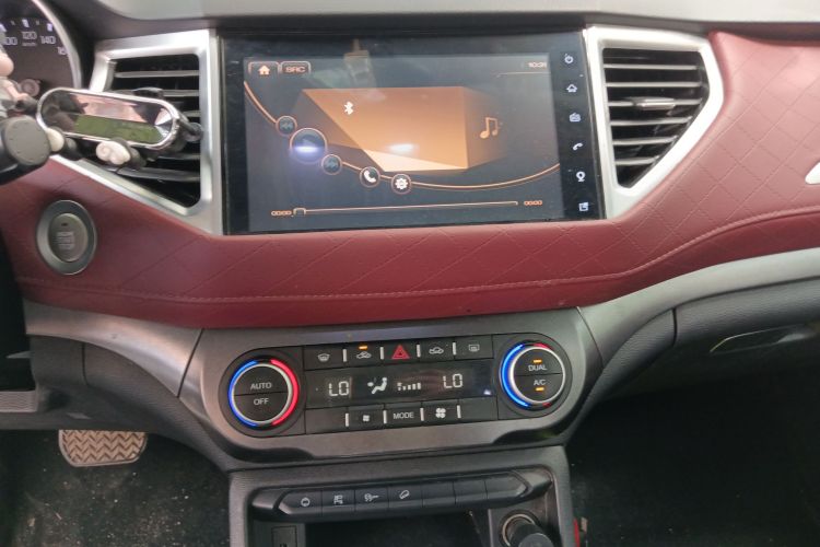 哈弗H6 Coupe 2021款 智联版 1.5T 自动两驱豪华智联版中控内饰16