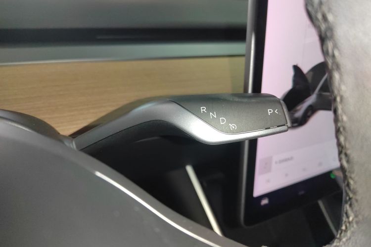 特斯拉 Model 3 2019款 标准续航后驱升级版中控内饰18