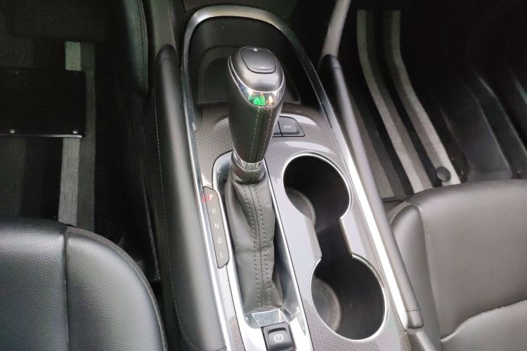 雪佛兰 迈锐宝XL 2019款 535T CVT锐动版中控内饰18