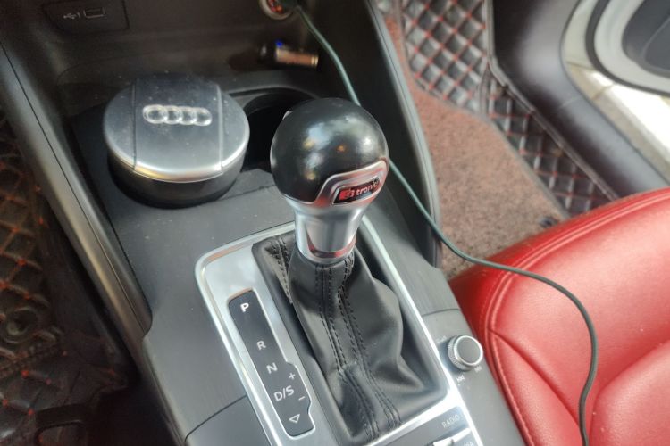 奥迪A3 2018款 30周年年型 Limousine 35 TFSI 进取型中控内饰18