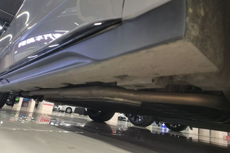 比亚迪 汉 2025款 DM-i 智驾版 125KM尊贵型局部细节9001