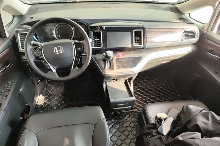 本田 艾力绅 2016款 2.4L 经典版中控内饰12