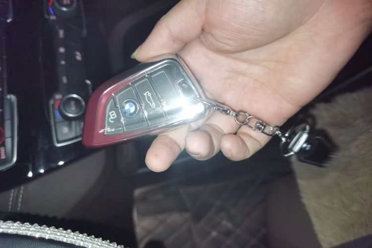 宝马X1 2020款 xDrive25Li 尊享型中控内饰11