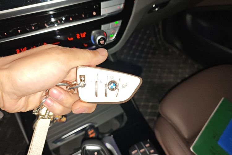 宝马X3 2021款 xDrive25i 豪华套装中控内饰11