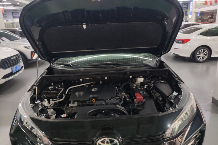 丰田 威兰达 2022款 2.0L CVT两驱豪华版机舱底盘24
