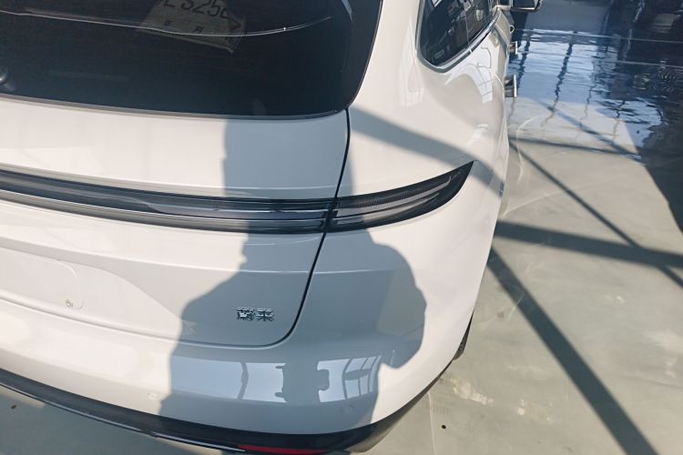 蔚来ET5T 2025款 75kWh Touring车身外观9