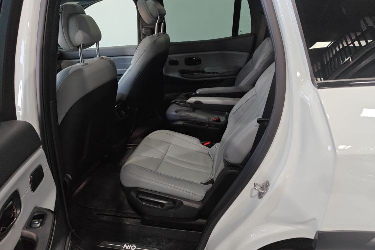 蔚来ES8 2020款 580KM 签名版 六座版中控内饰21