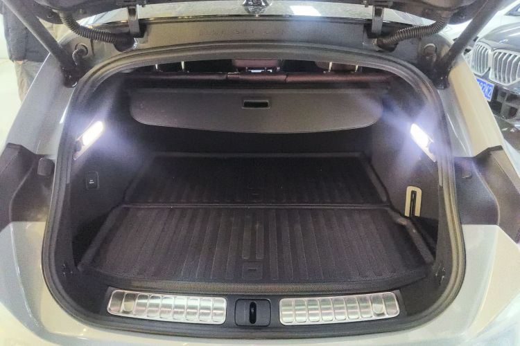 蔚来ET5T 2023款 75kWh Touring机舱底盘23