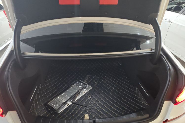 宝马3系 2022款 325Li M运动套装局部细节23