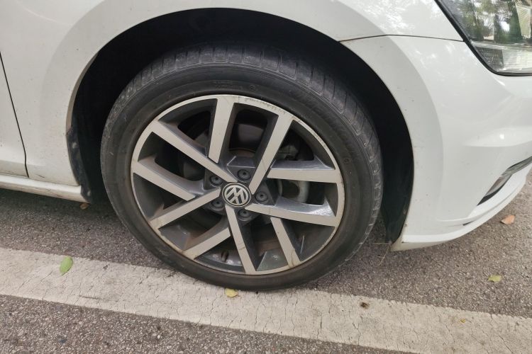 大众 高尔夫 2018款  230TSI 自动豪华型车身外观6007