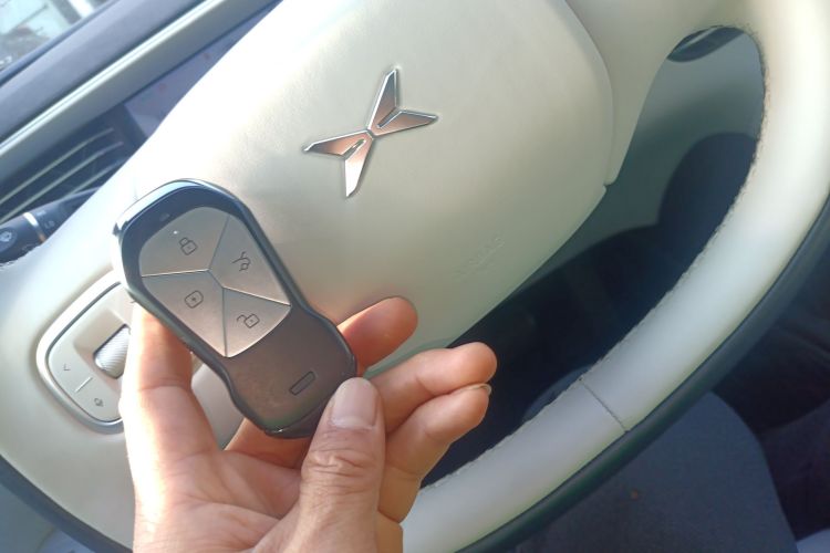 小鹏G6 2023款 755 超长续航 Pro中控内饰7001