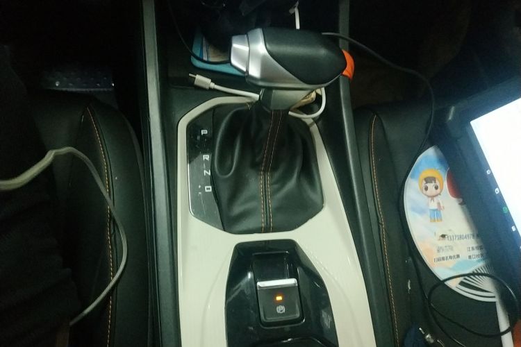 东风风神 奕炫 2023款 1.5L 自动荣耀版局部细节18