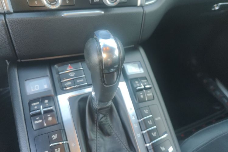 保时捷 2014款 Macan 2.0T中控内饰18