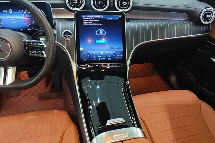 奔驰GLC 2023款 GLC 300 L 4MATIC 动感型 5座中控内饰16