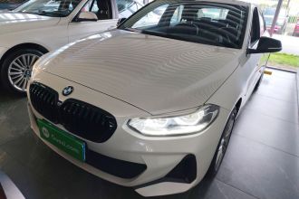 宝马1系 2021款 改款 120i M运动曜夜版