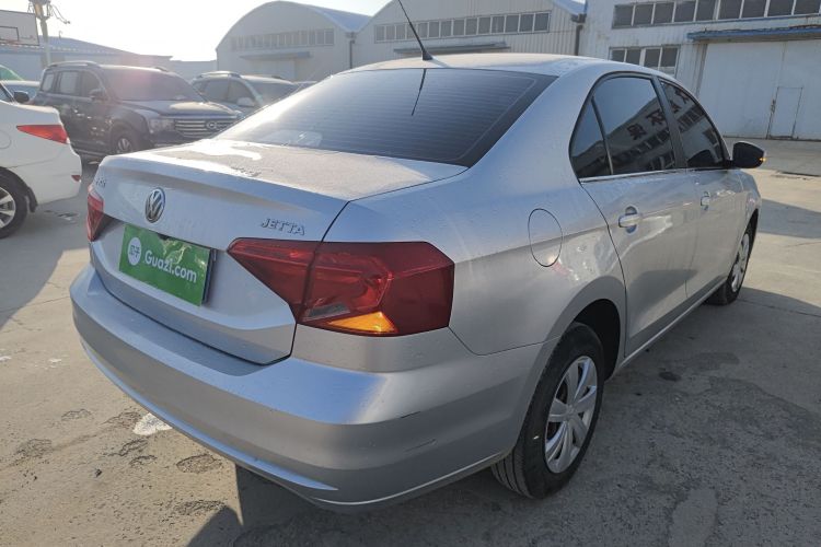 大众 捷达 2017款 1.4L 手动时尚型车身外观7