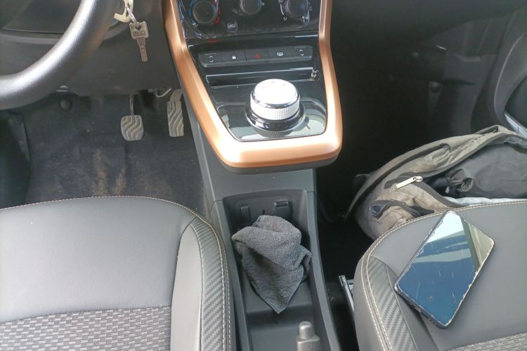 东风纳米EX1 2023款 PRO 轻风版闪电型中控内饰18