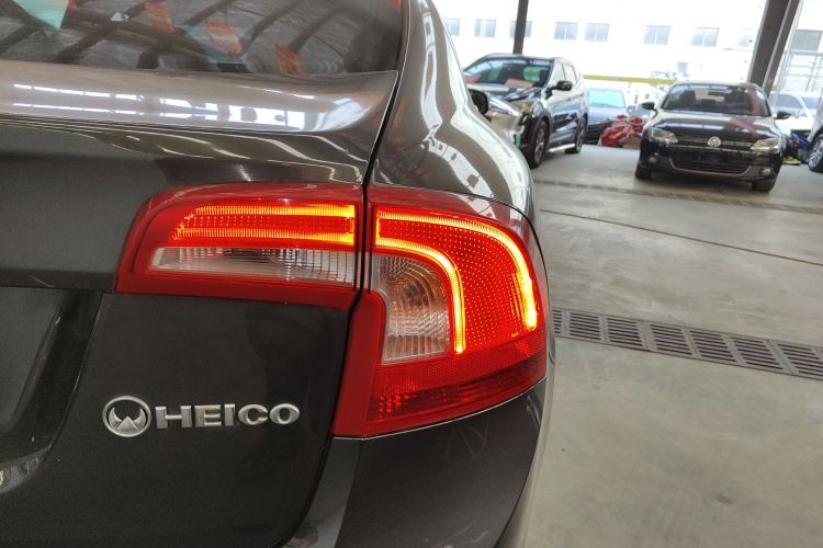 沃尔沃S60 2018款 S60L T3 智进进取版车身外观9