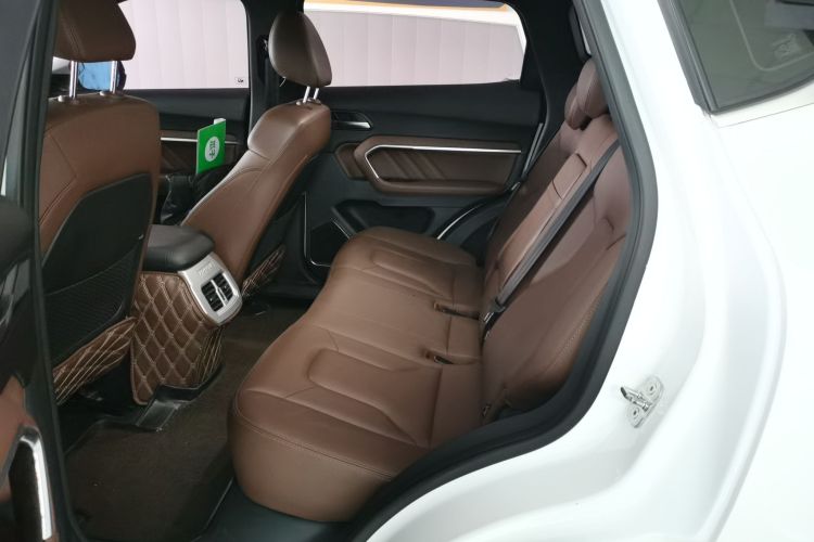 哈弗H6 2017款 红标 2.0T 自动两驱智尚型中控内饰21