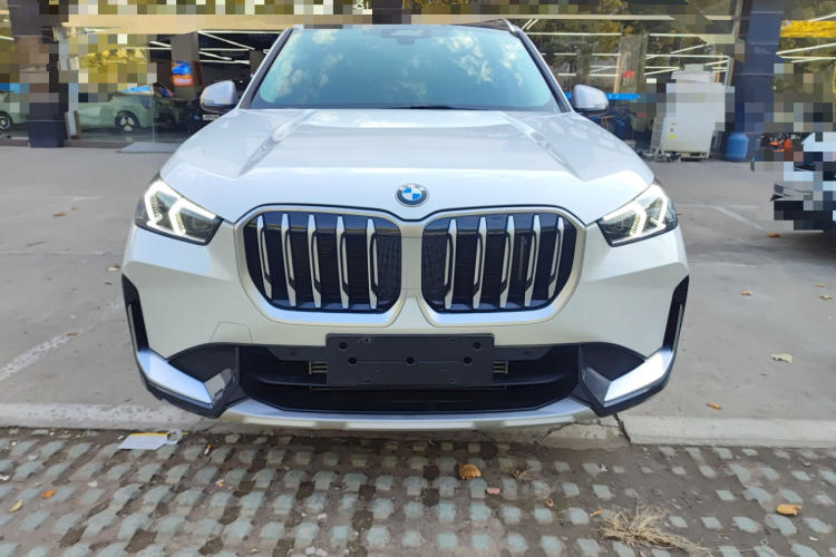 宝马X1 2023款 sDrive25Li X设计套装车身外观2