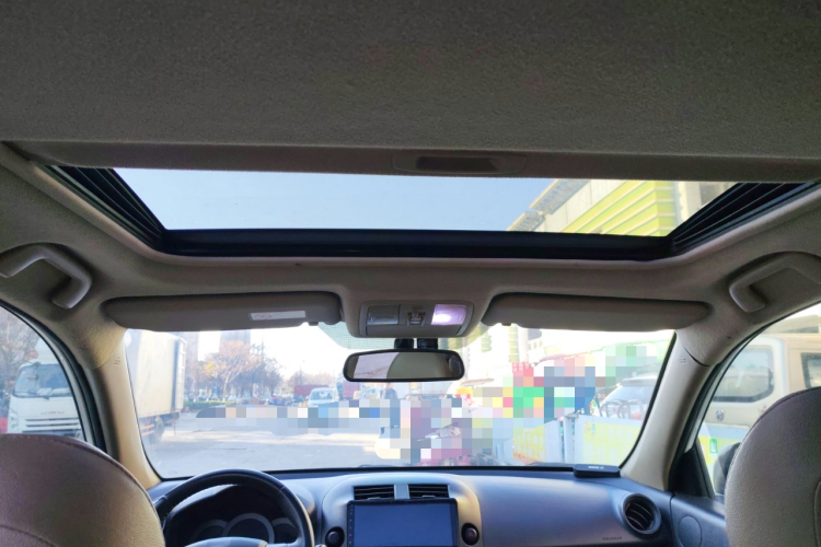 丰田 RAV4荣放 2011款 2.0L 自动豪华版中控内饰22