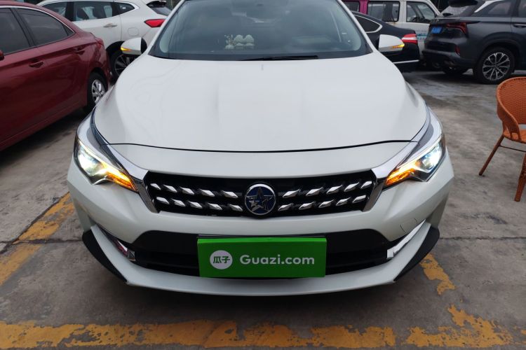 启辰D60 2019款 十万荣耀 1.6L XL 手动辰酷版 国VI车身外观2