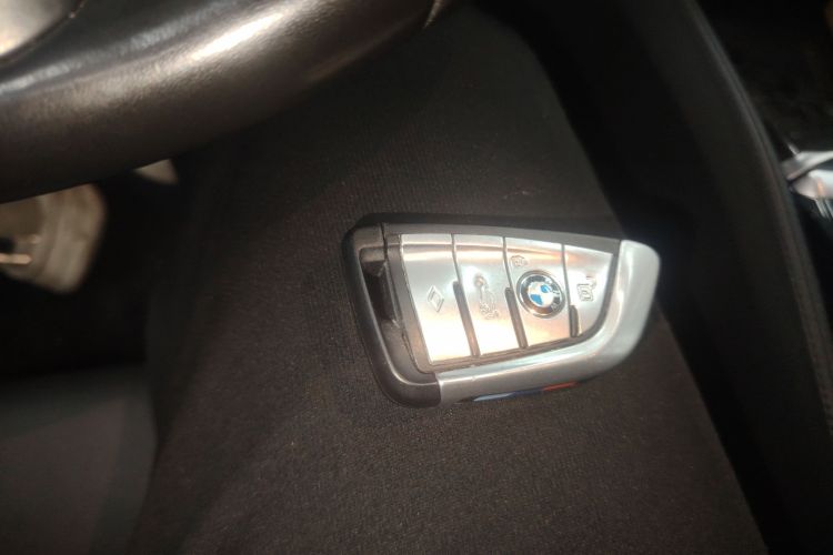 宝马5系 2018款 525Li M运动套装中控内饰7001