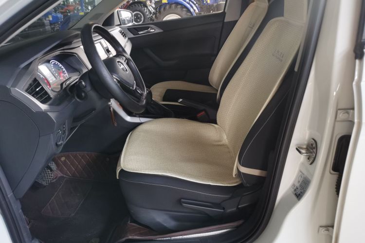 大众 Polo 2019款 Plus 1.5L 自动全景乐享版中控内饰19