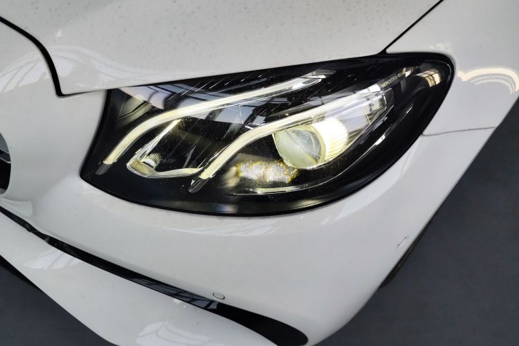 奔驰E级 2020款 E 300 L 运动豪华型局部细节36