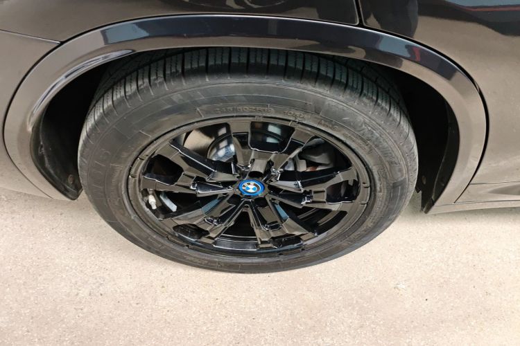 宝马iX3 2022款 领先型车身外观6008