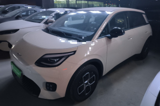 埃安 AION UT 2025款 330星辉版