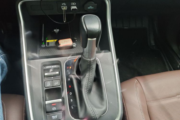 本田CR-V 2023款 240TURBO 两驱臻享版 7座局部细节18