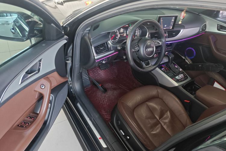 奥迪A6L 2018款 30周年年型 35 TFSI 运动型中控内饰20