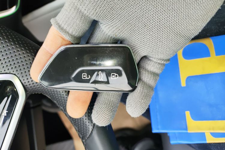 大众 途昂 2024款 380TSI 四驱尊崇旗舰版中控内饰7001