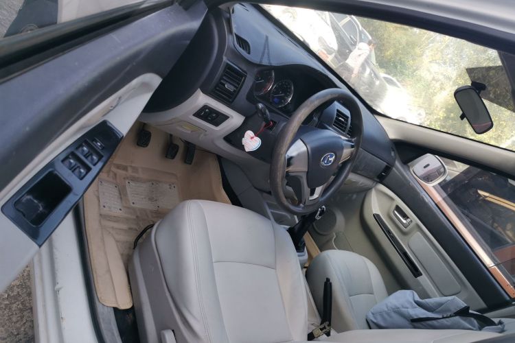 北汽昌河M50S 2015款 1.5L改款商务舱（板簧）DAM15DL中控内饰20