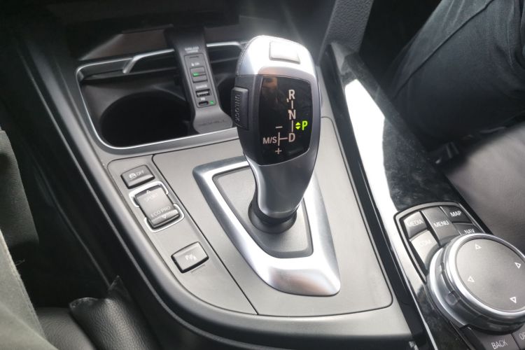 宝马3系 2017款 320Li 时尚型局部细节18